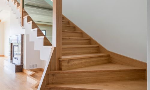 escaleras de madera en leon